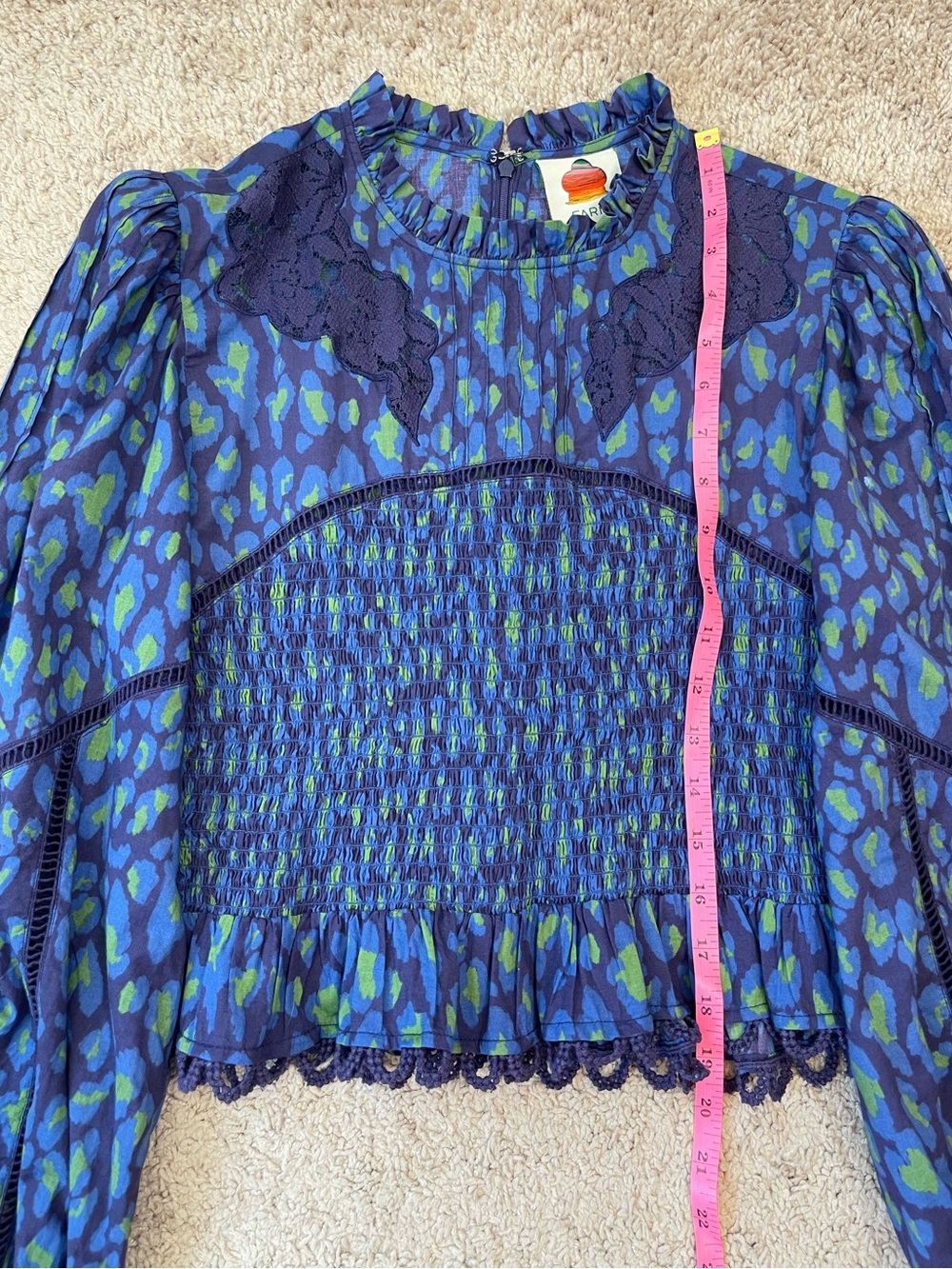 Farm Rio Leopard Pop Smocked Peplum Blouse Long Puff Sleeve Boho Top Size Medium - Picture 13 of 16
